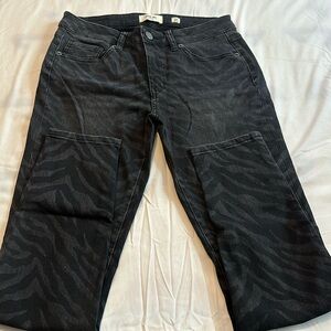 Women’s Miss Me Ankle Skinny Mid Rise 27 NWOT